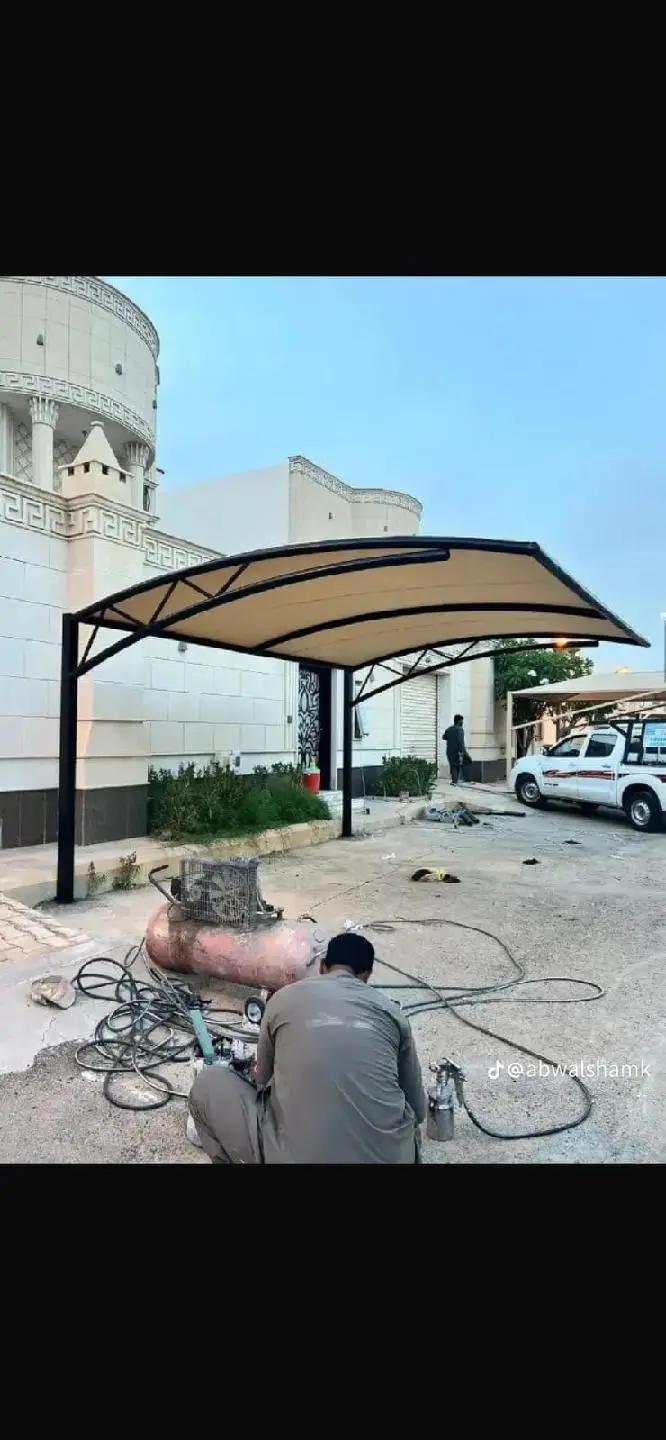 مظلات الاختيار الأول